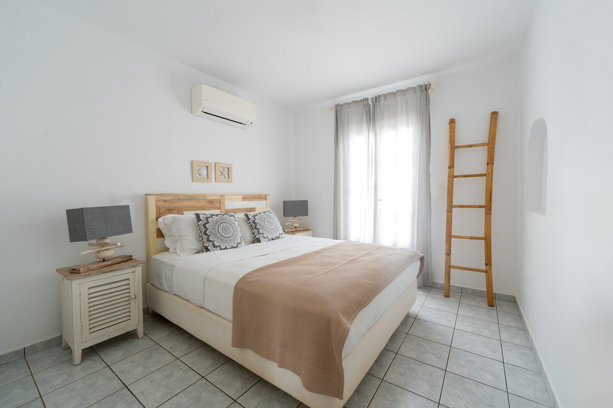 Villa Orea Beachfront by Mykonos Mood gallery image 5