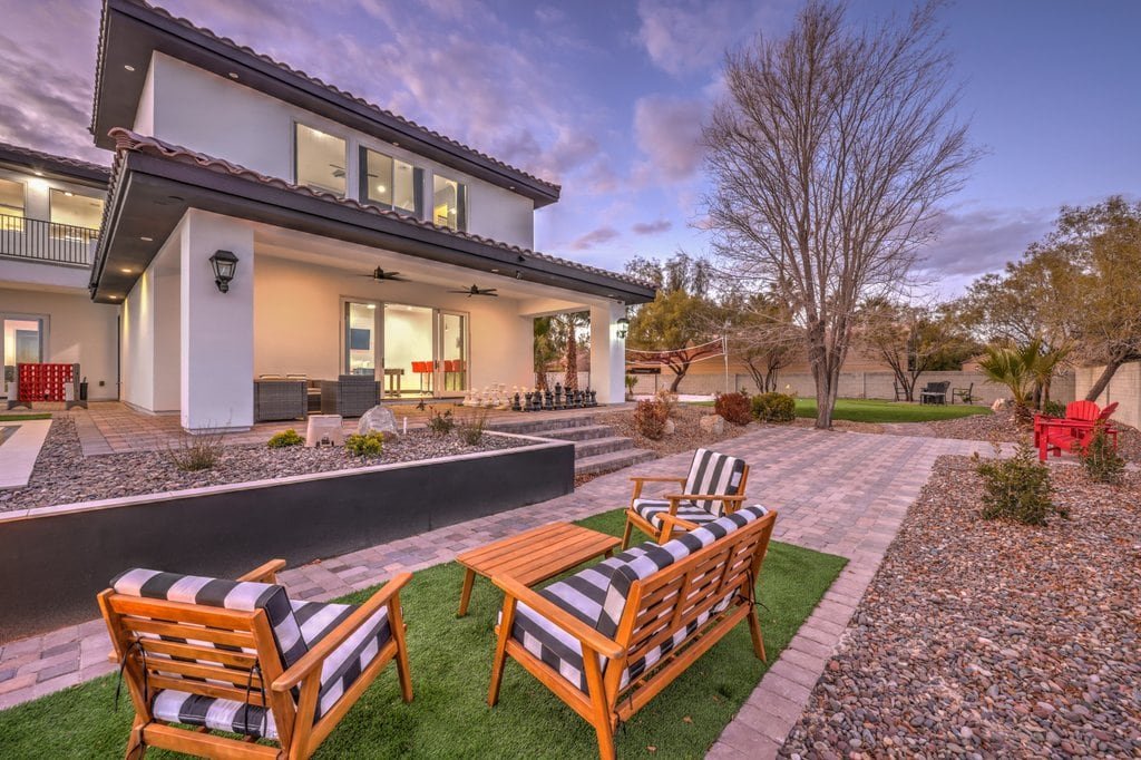 Vegas 6 bedroom Mansion gallery image 3