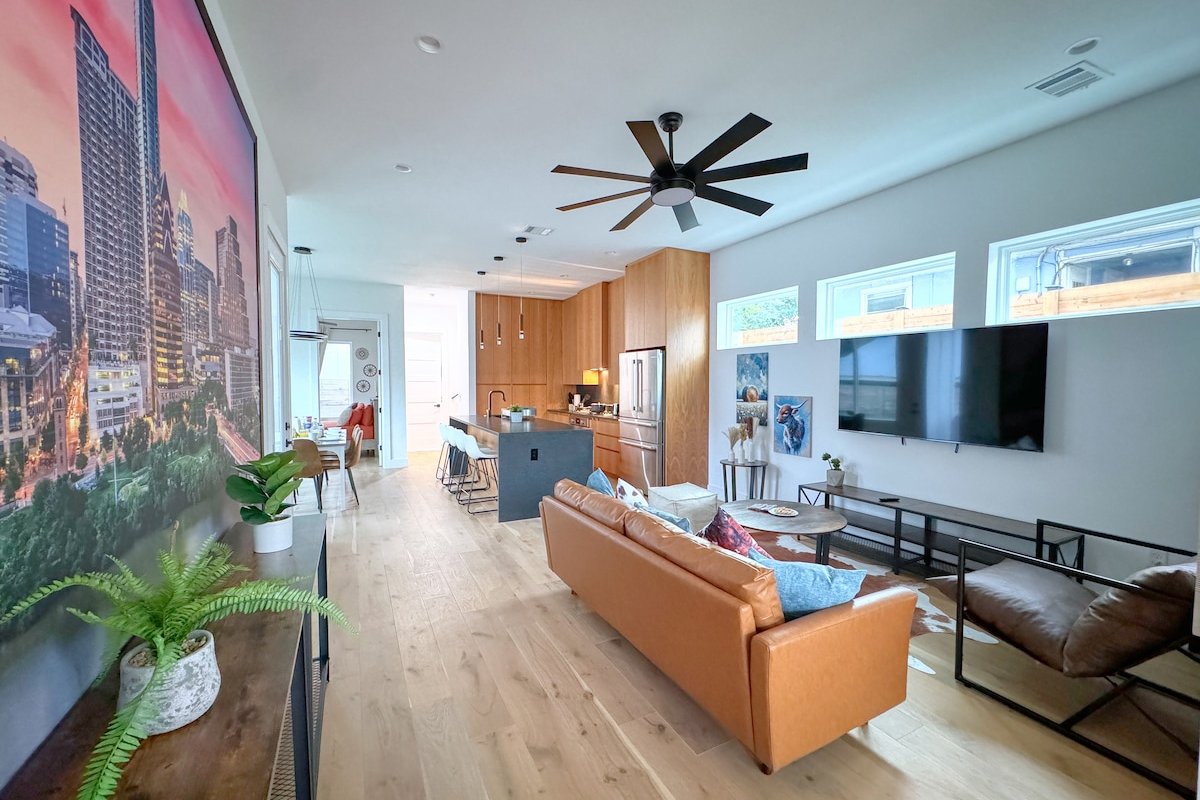 Texas-Themed Home gallery image 5