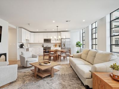 Spacious 3BD Unit w/ Pool, Walk to French Quarter