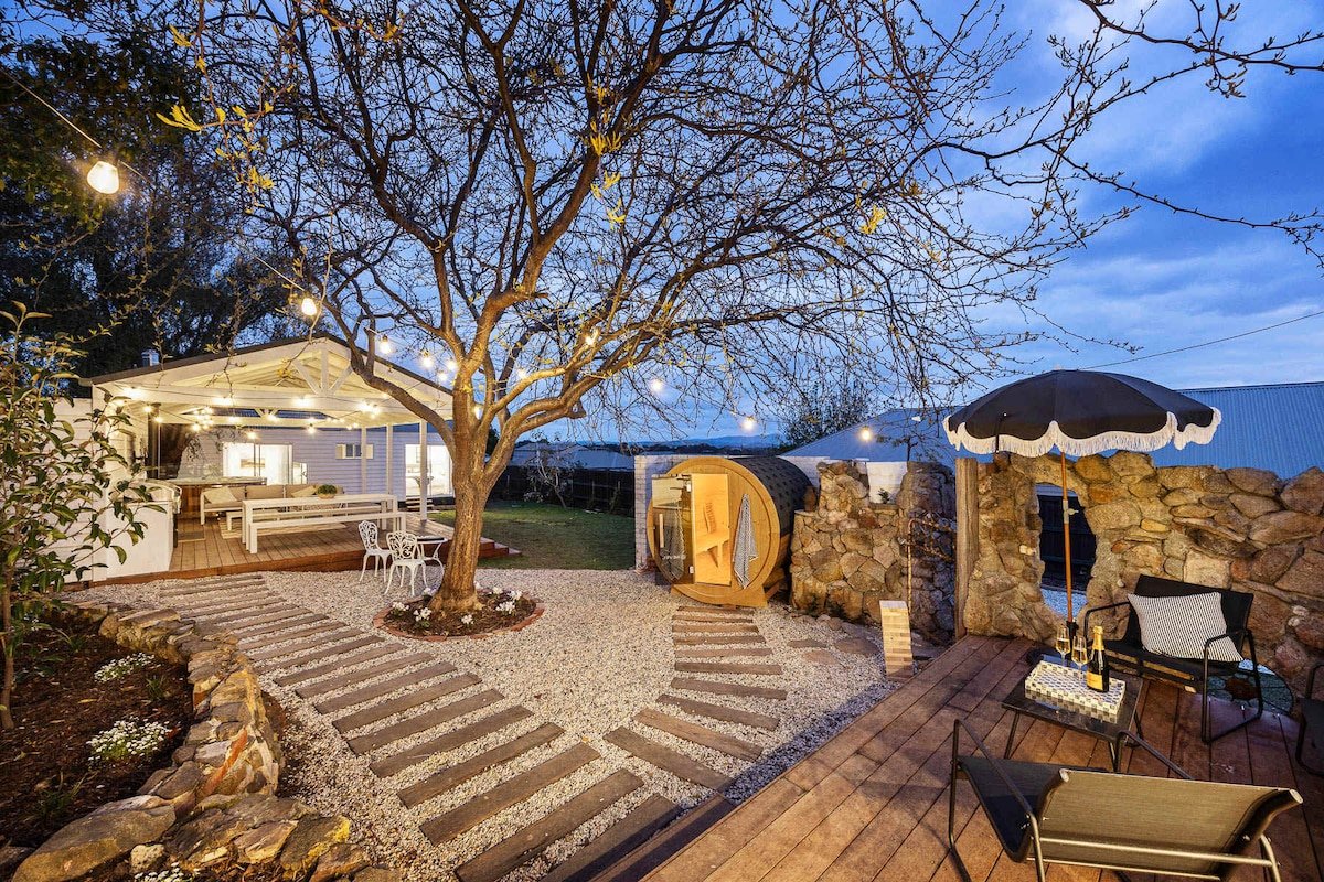 Bella’s Cottage Yarra Valley | Spa & Sauna gallery image 2