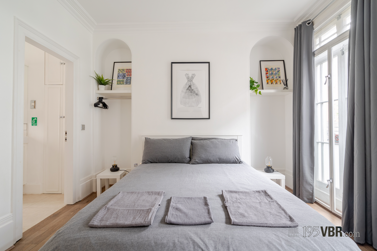 The Tachbrook: 6-Bed Historic Townhouse | Victoria