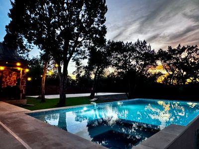 Luxury Wellness Estate: Pickleball, Pool & Sauna