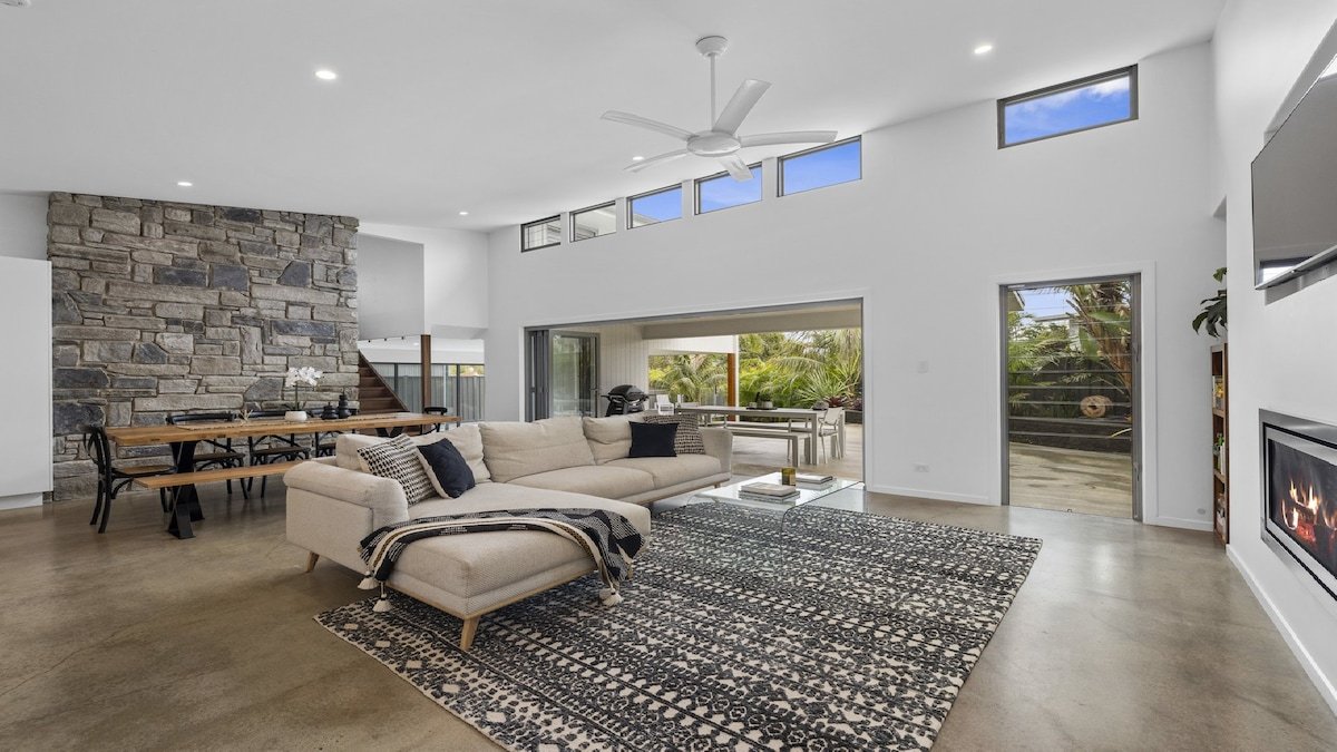 Serendipity – Pool, Pets OK, Fireplace, Village gallery image 4