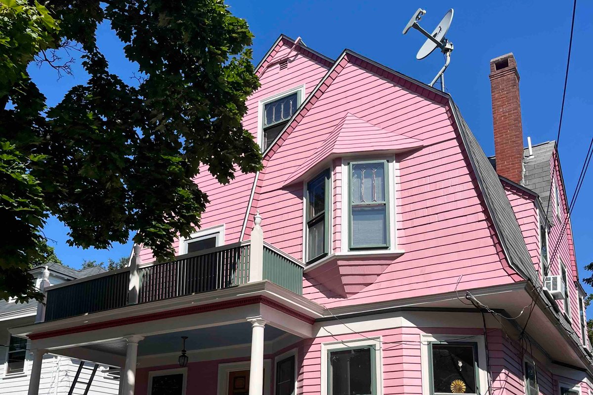 Victorian Gem in Historic Elmwood