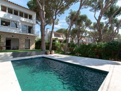 Pagell – Cozy, Pool, 2 min. walk to Port-Bo beach