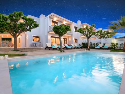 Sunlight Grand Villa Heated Pools 36 guests