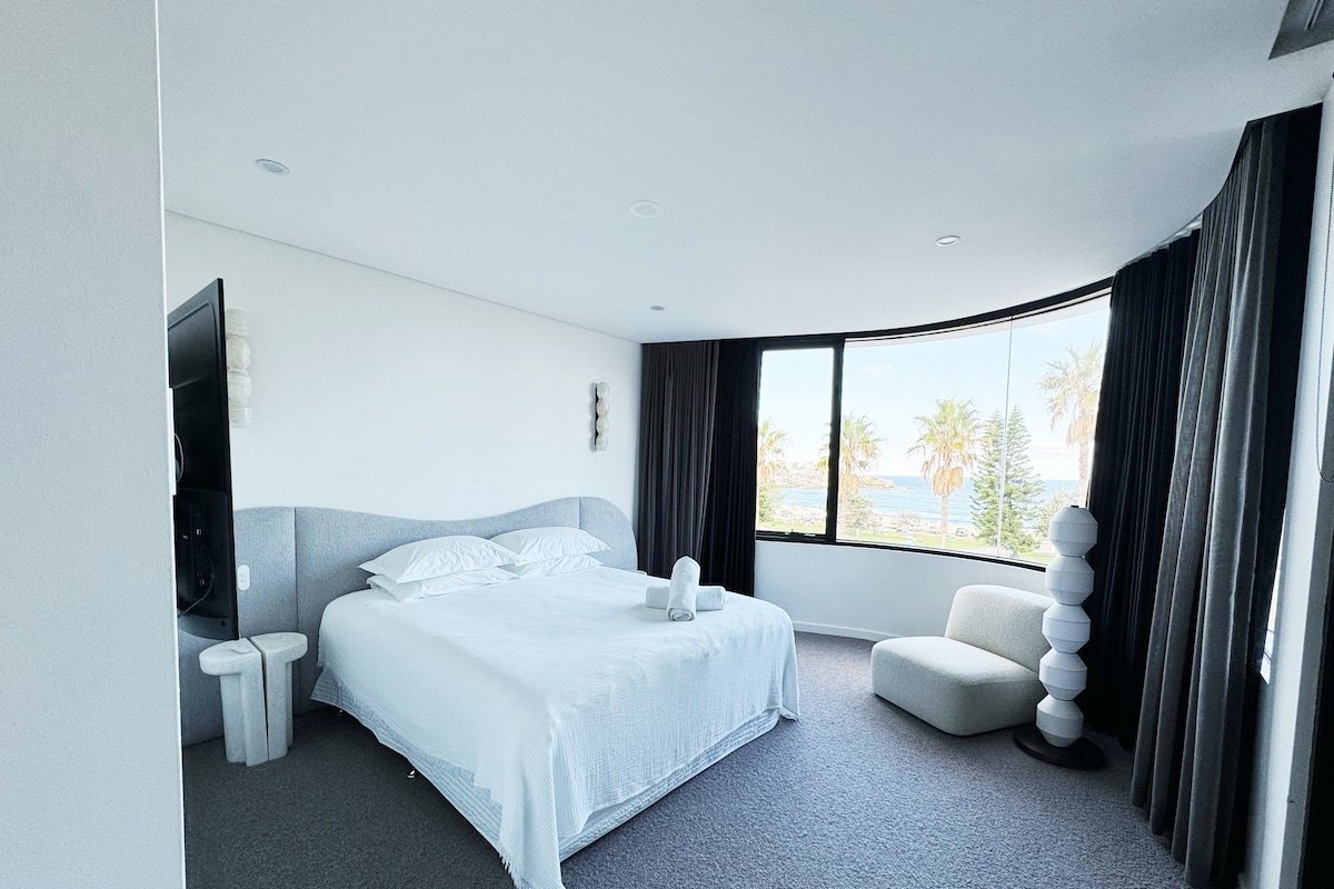 Bondi Ocean View gallery image 2