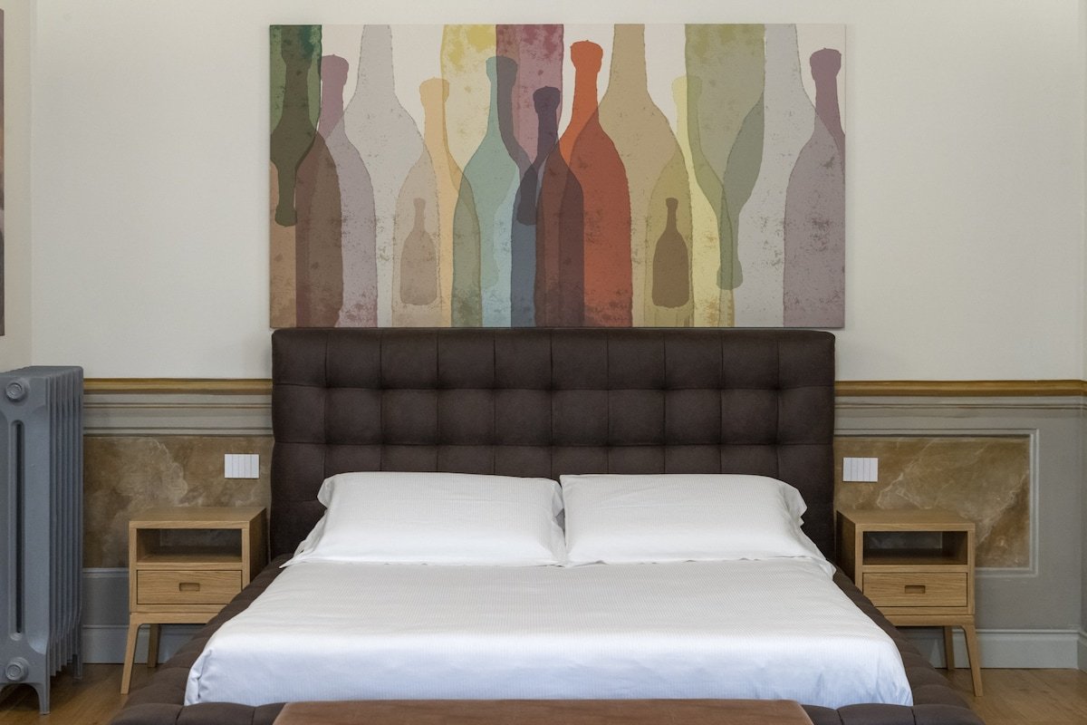 Stunning Renovated Apartment near Castello Orsini gallery image 2