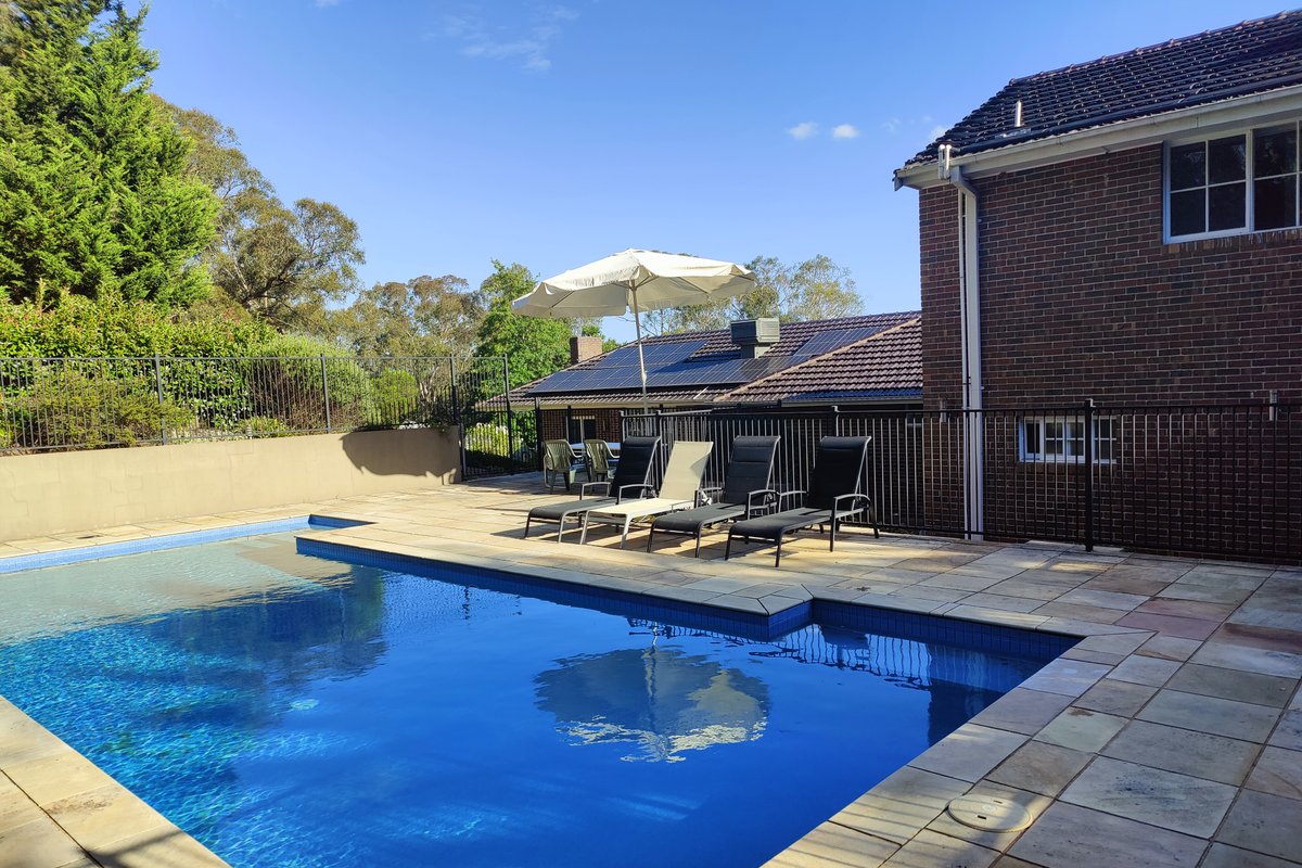 Peaceful Acre Retreat – Pets & Long Stays Welcome