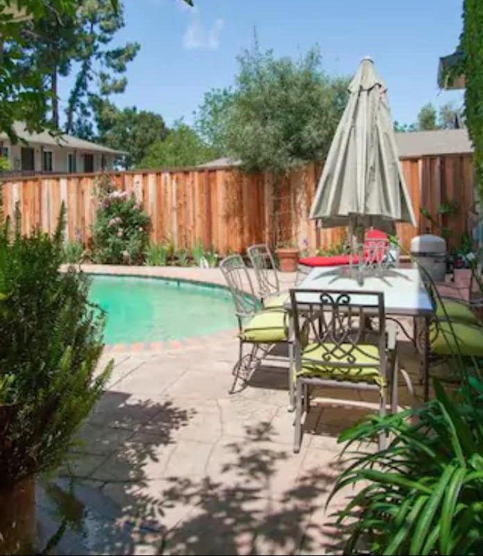 Spacious 7 bd w/ Casita and Pool near downtown gallery image 3