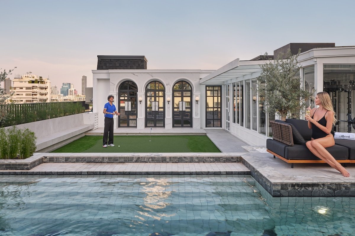 Designer 2BR Suite in downtown BKK | Sukhumvit 31 gallery image 2