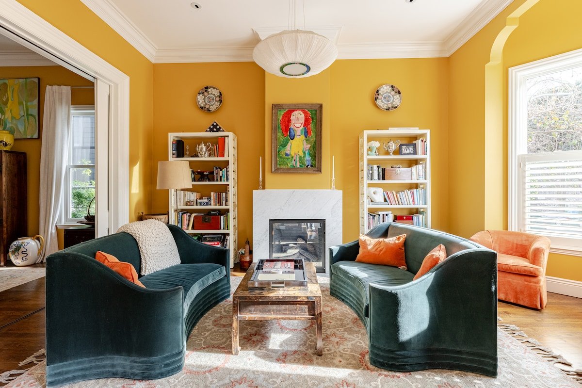 4-Bed Colorful Victorian gallery image 2