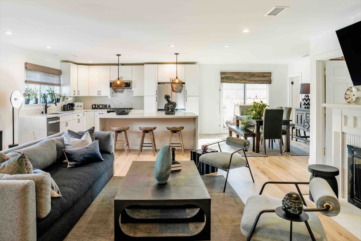 BOHO Luxury 3bd Homestead Oasis w/ Farm & Gardens gallery image 2