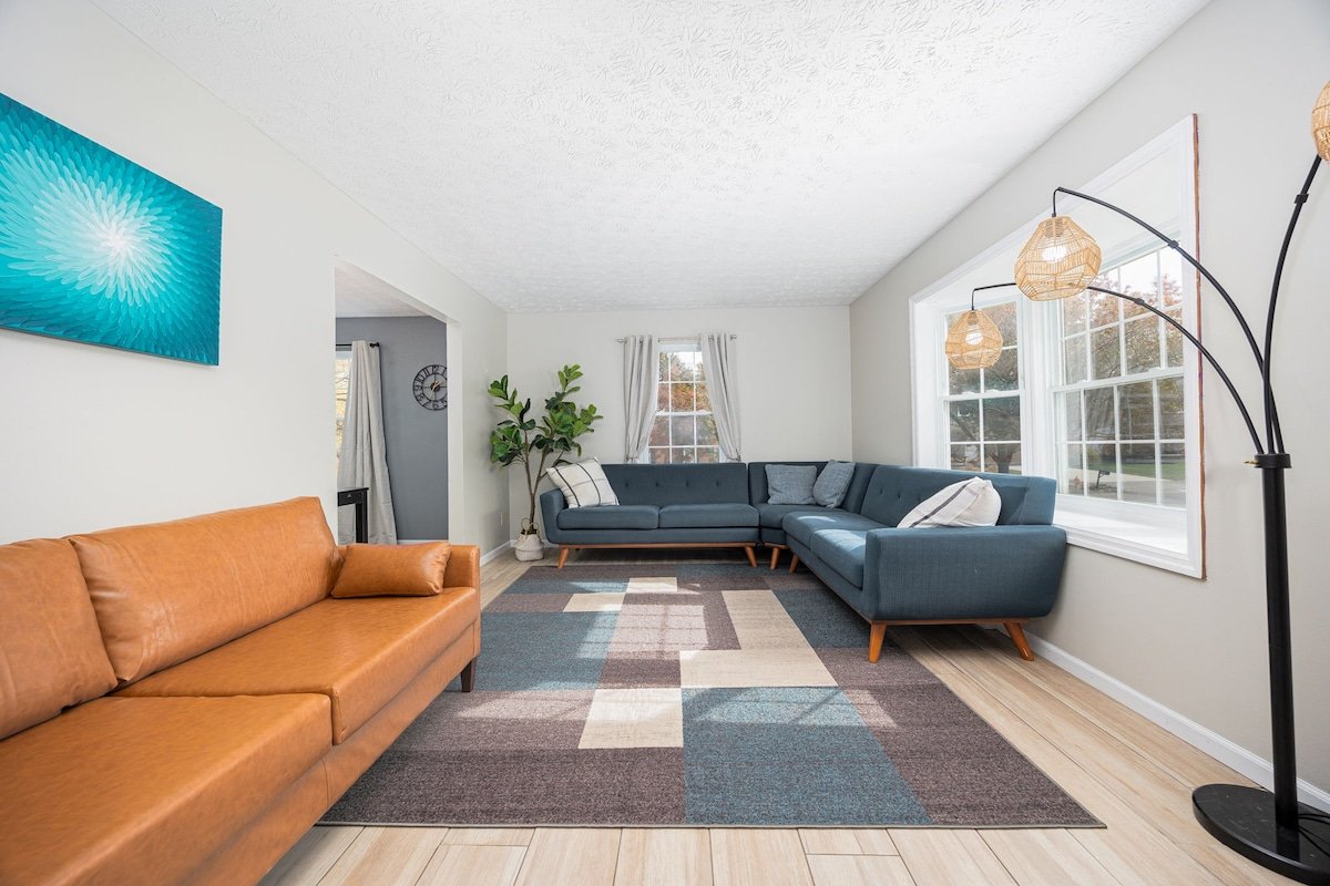 Spacious Columbus Retreat: Activities+Games Galore gallery image 3