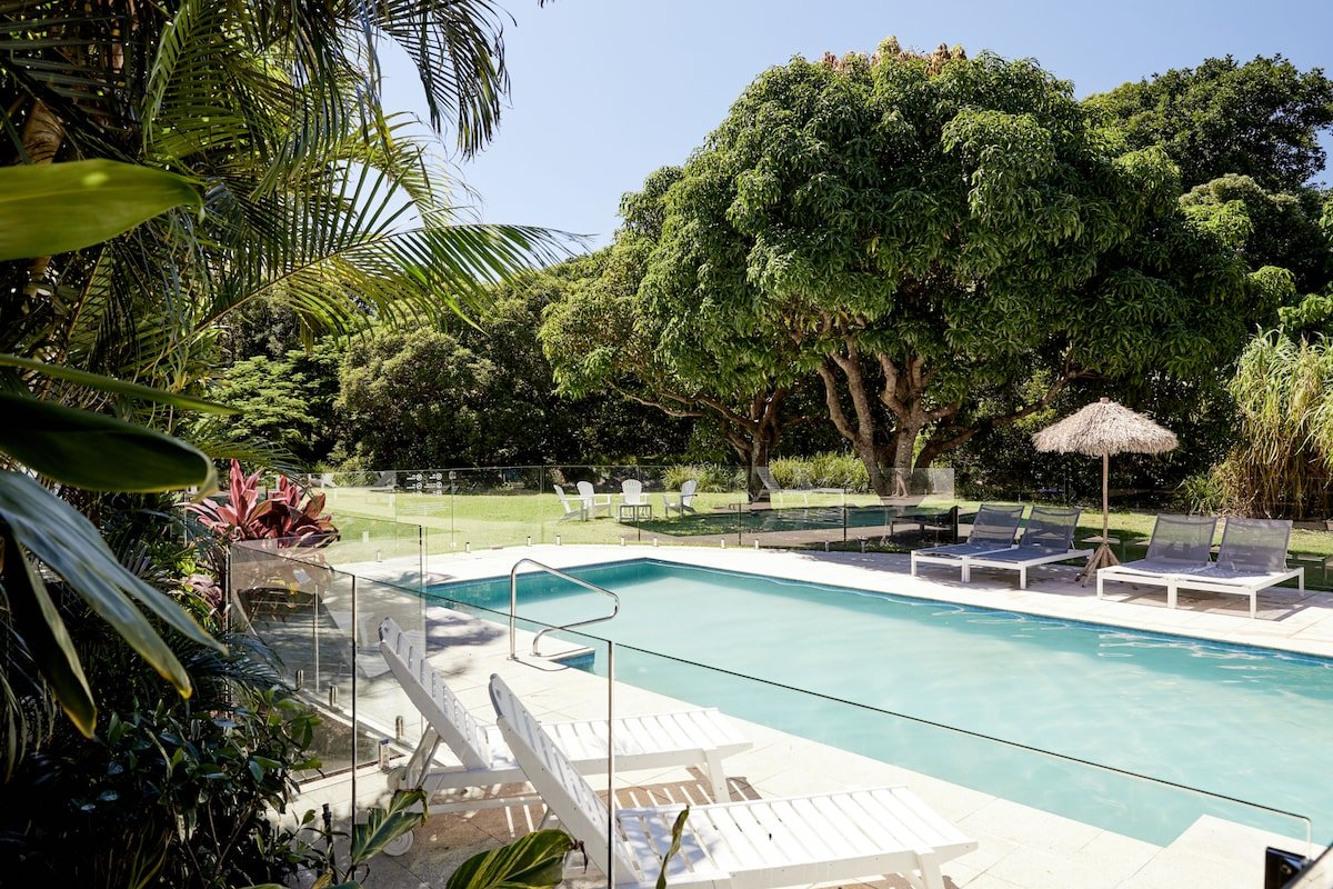 Picadilly Pavilions – Resort style beach front gallery image 3