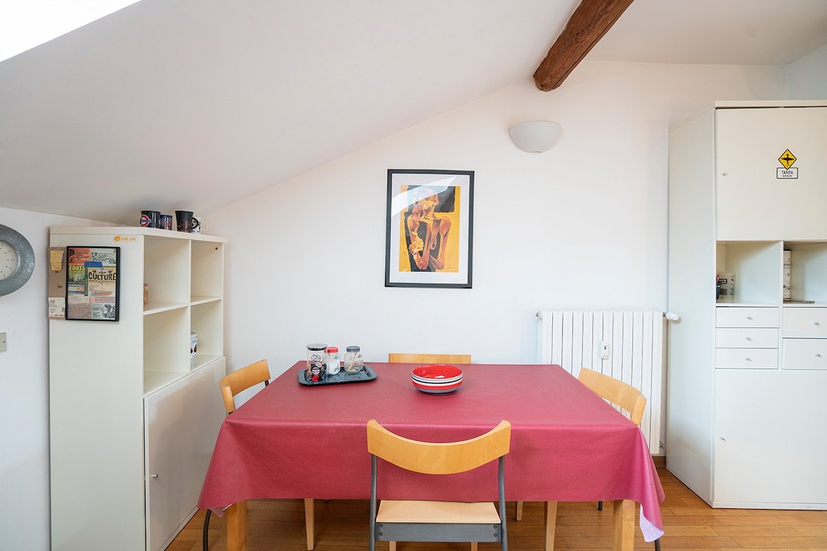 Lovely attic gallery image 5