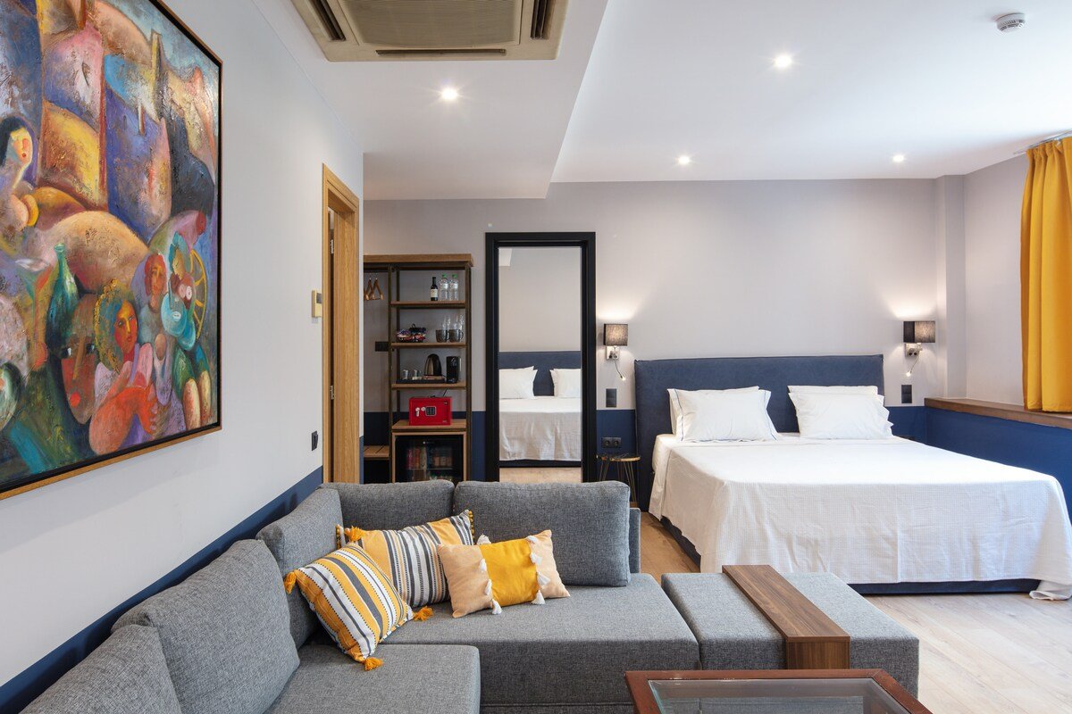 The Vault Athens – Grand Connecting Suite,CityView gallery image 2