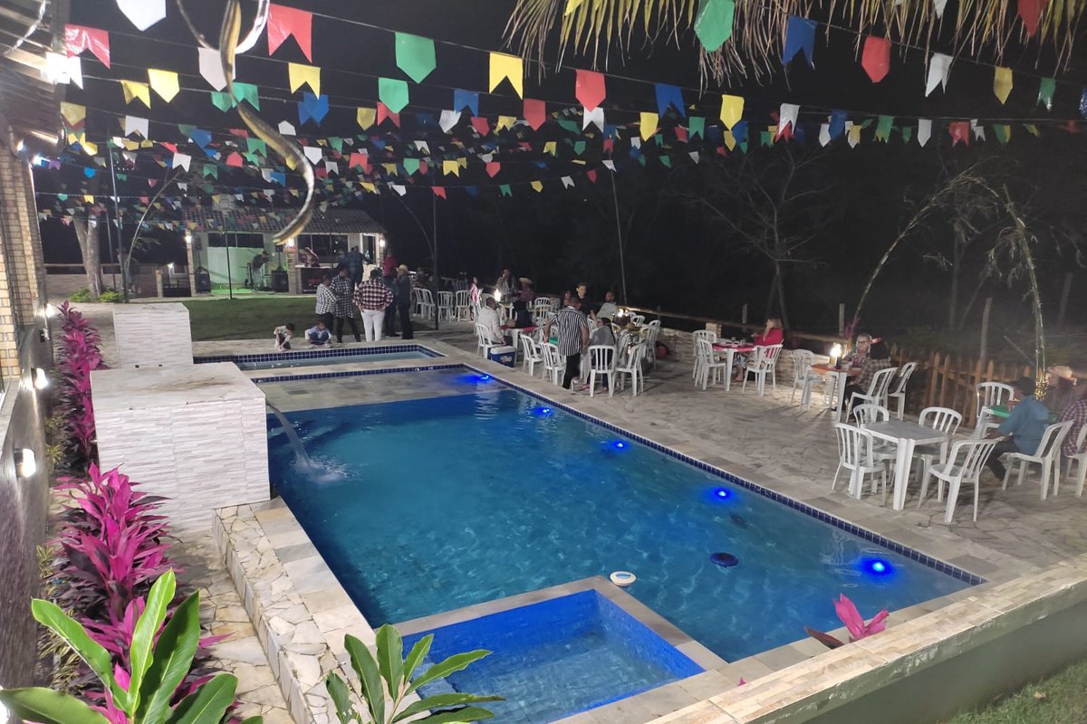 Rancho BH – Sítio com Piscina e Quadra de Areia