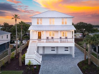 619 Carolina / C Escape / Brand New Custom Home