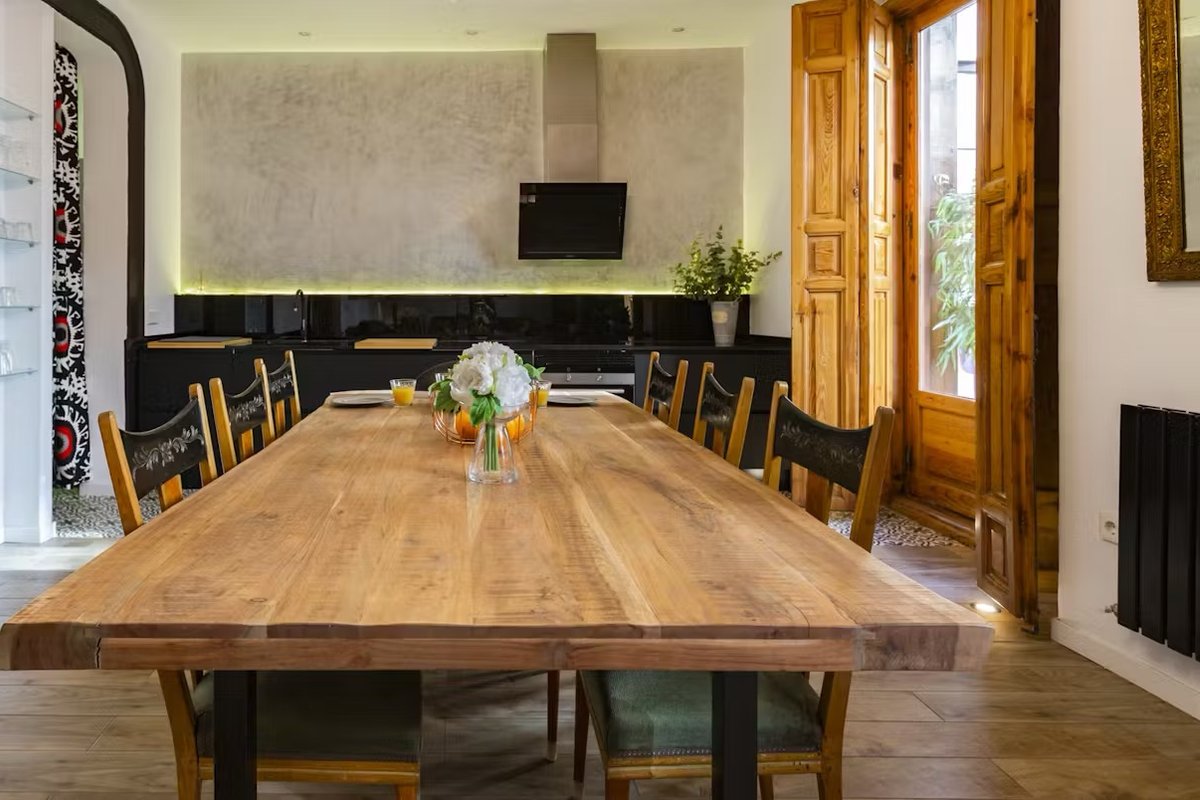 Elegante apartamento en la zona centro/Atocha con cuatro dormitorios en suite.