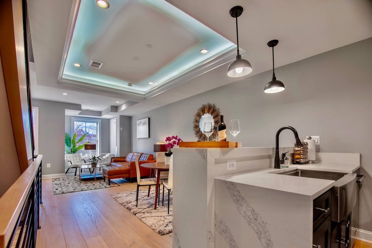 New, Modern and Luxurious Row House, 3 BD in Shaw gallery image 5