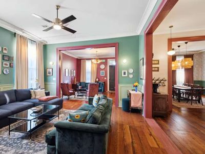 Award-Winning Estate, 3 Units + Private Courtyard