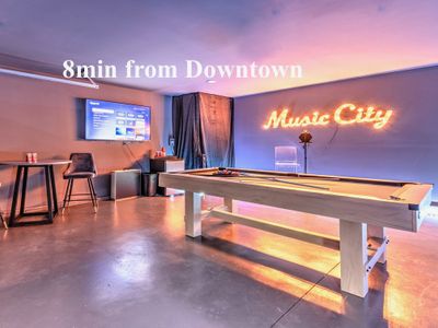 8 min to DT★New★E.Nash Home. 4bd/4ba 15min to BNA