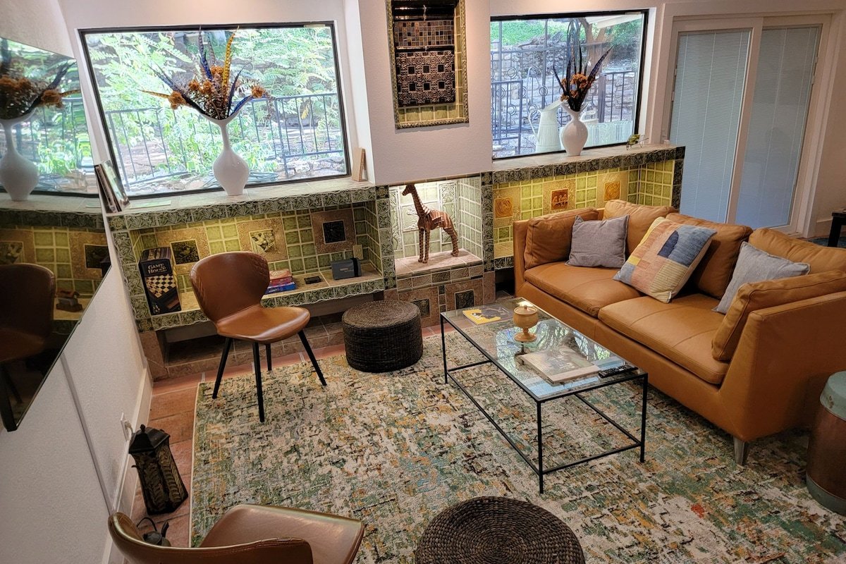 9 Bedroom 7 Bath across Springs gallery image 3