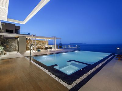 Brand new 6 bedroom villa with a heated pool