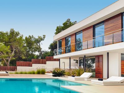 Es Cubells-Luxury-Private Infinity Pool-Sea Views