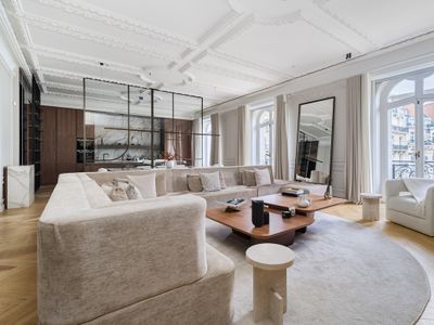 Memorable apartment 5BR/10PAX next to Eiffel Tower