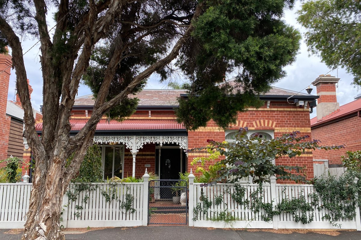 Windsor Manor: Edwardian charm, centrally located