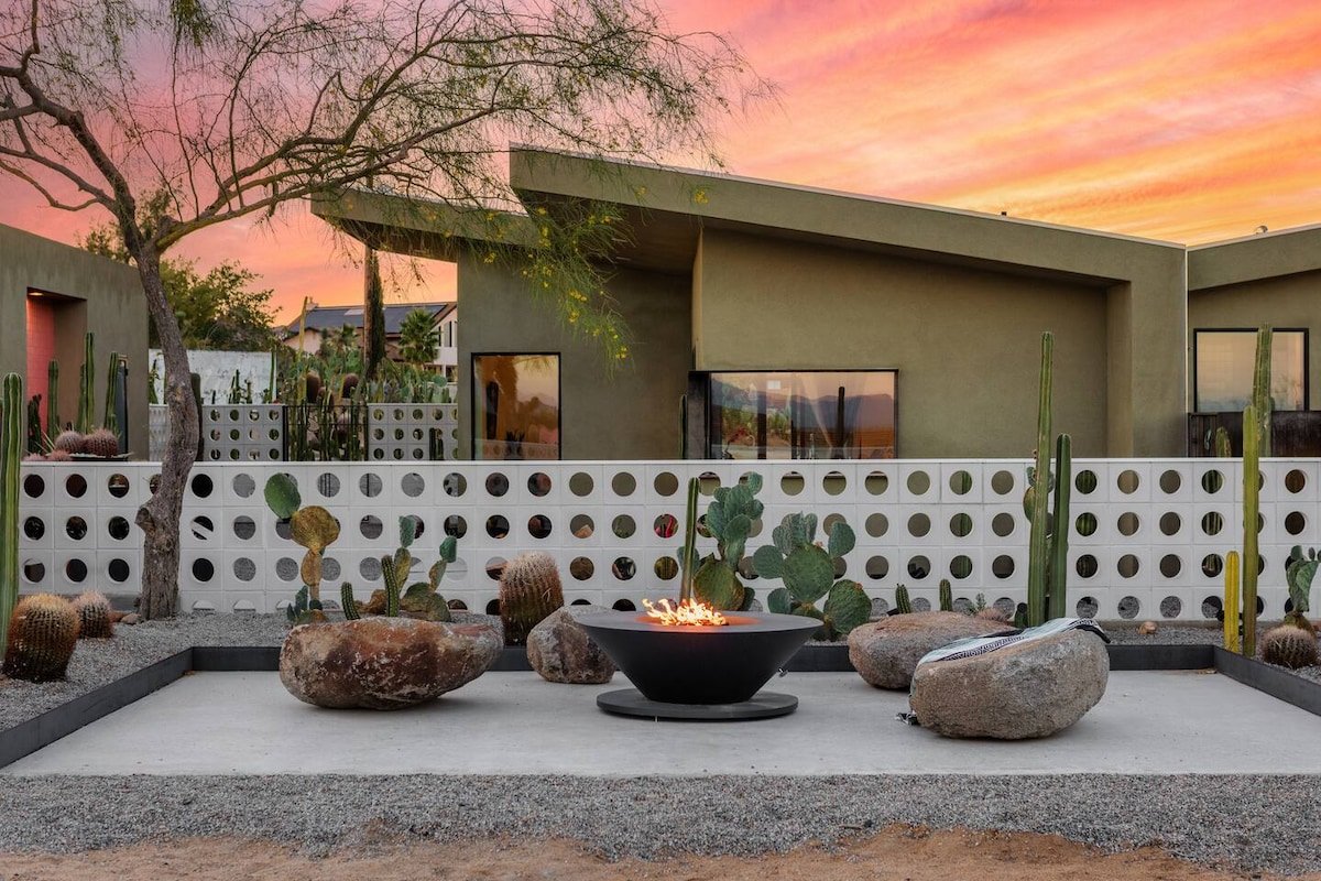 Stargaze Escape By The Cohost Company