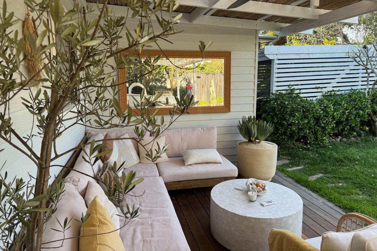 Private quintessential beach cottage, ocean views gallery image 5