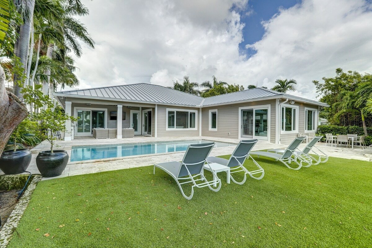 Waterfront ~ Heated Pool ~ Dock ~ Kayaks ~ Bikes gallery image 3