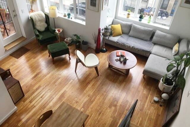 LARGE BRIGHT DUPLEX – Balcony + Rooftop gallery image 2