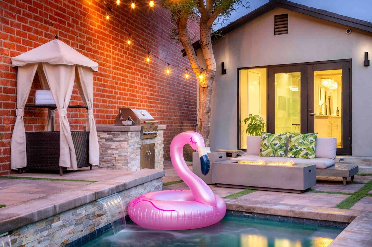 Heated Hot Tub & Pool Oasis In Cozy Home gallery image 2