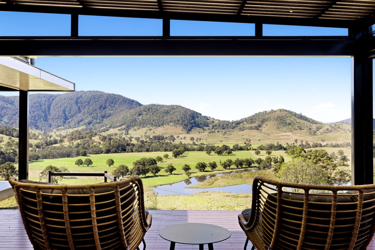 Riverdance at Conondale – no cleaning/service fee!