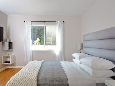 Bright Pasadena Home • Caltech Neighborhood