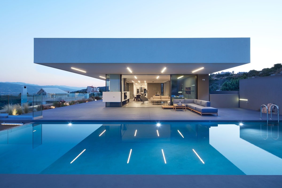 Villa Saint Antoine, Exclusive Staffed Villa gallery image 3