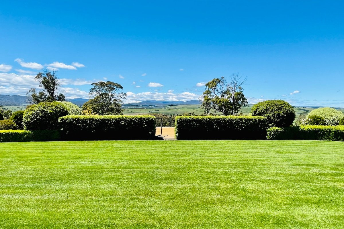 Relbia Retreat – Luxury Estate mins to Launceston gallery image 3