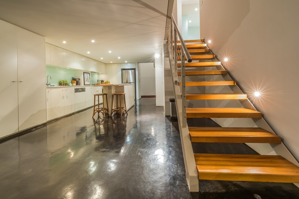 Luxury warehouse apartment close to CBD gallery image 5