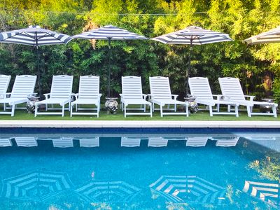 Winter Hot Tub Vibes – Heated Pool!