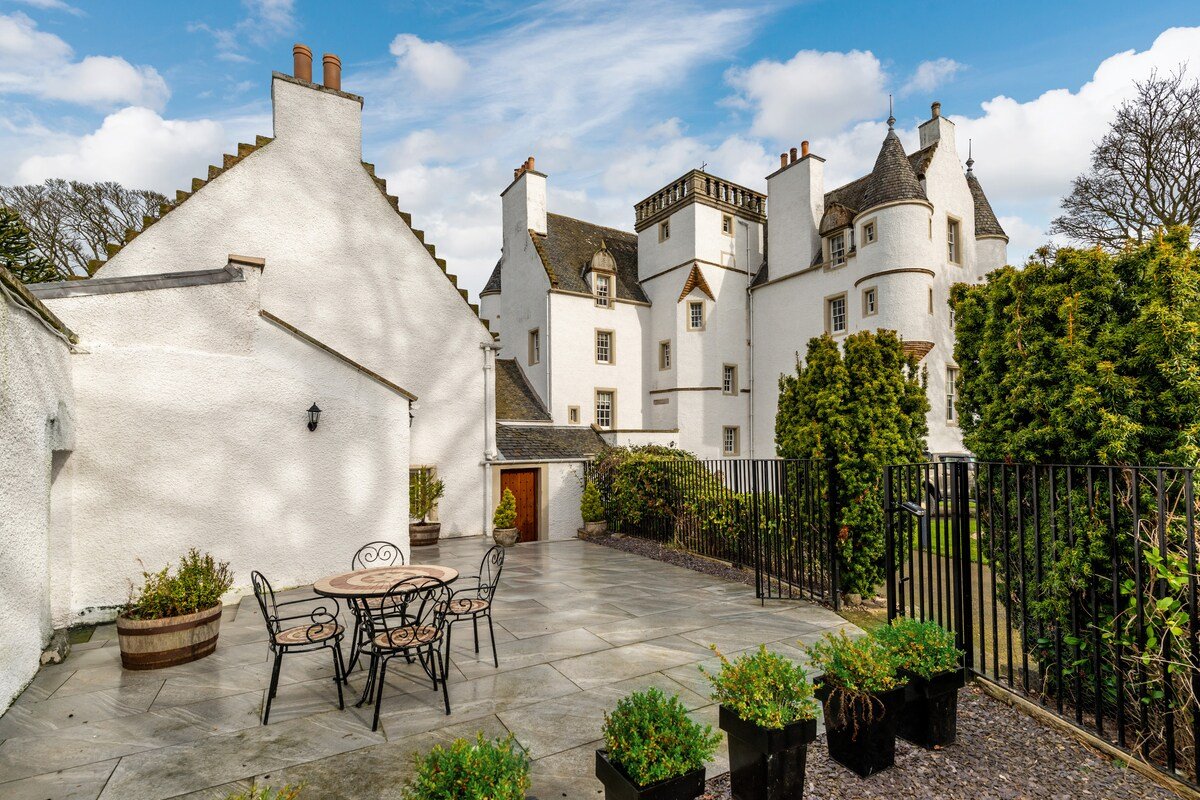 Live like a King / Queen In The City gallery image 2