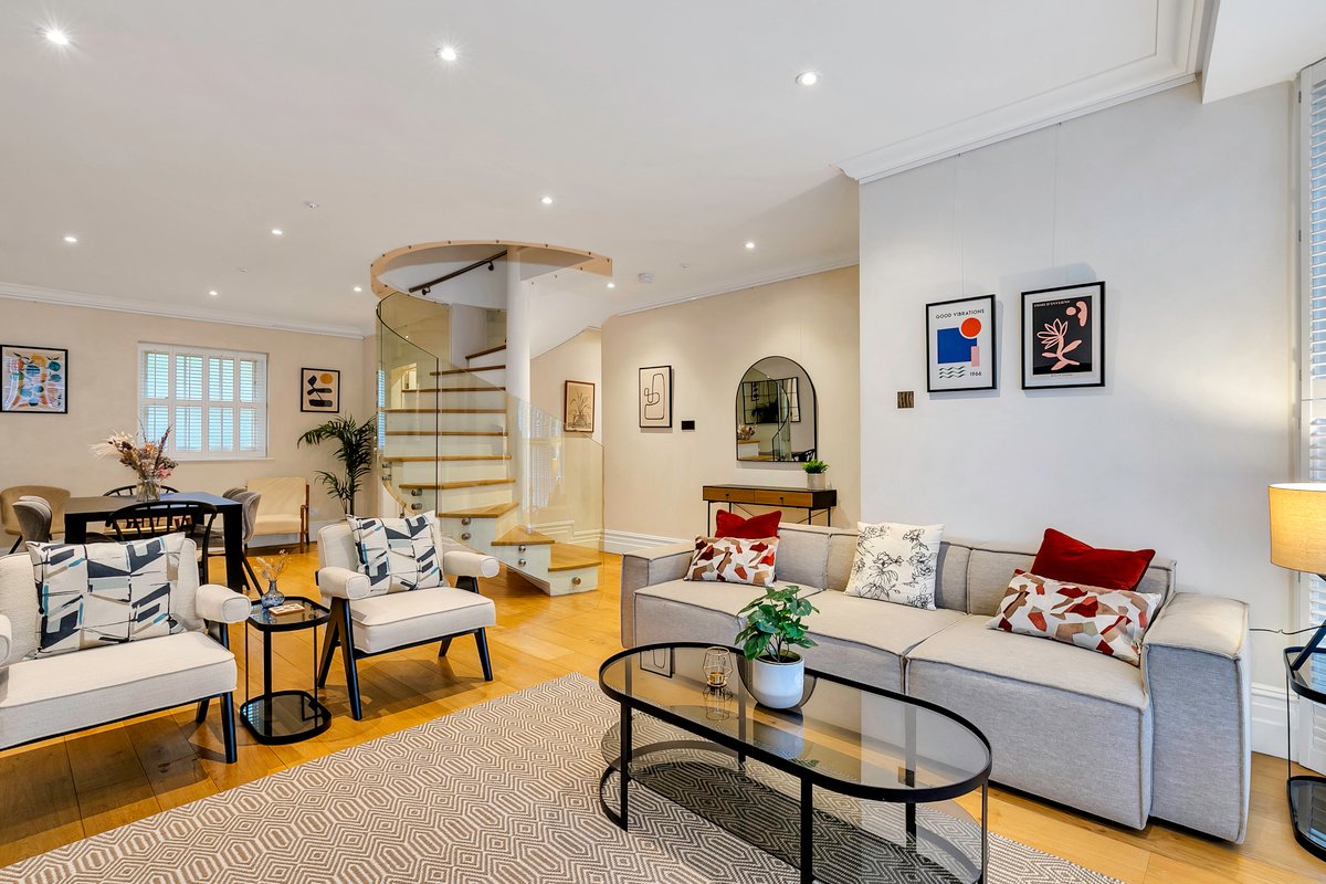 Belgravia Luxe 4Bed Mews with Roof Terrace