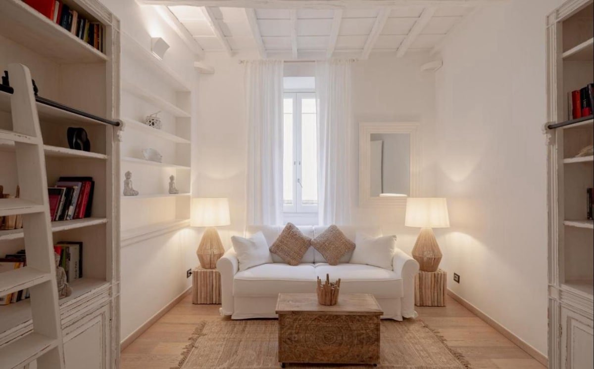 Spanish Steps-Trevi -Luma Suite gallery image 5