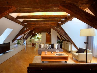 Ericsson Palace – Old Town DeLuxe