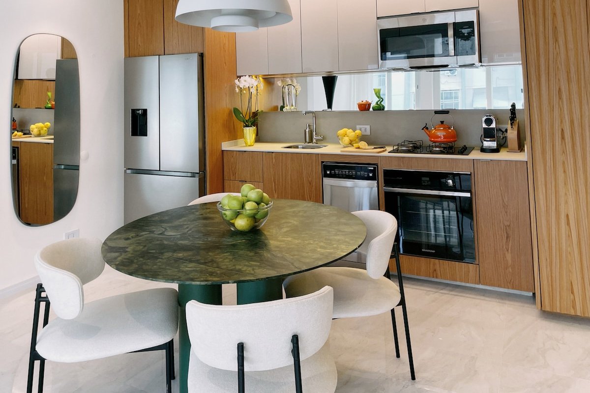 Luxury Apartment, Exclusive Design gallery image 4