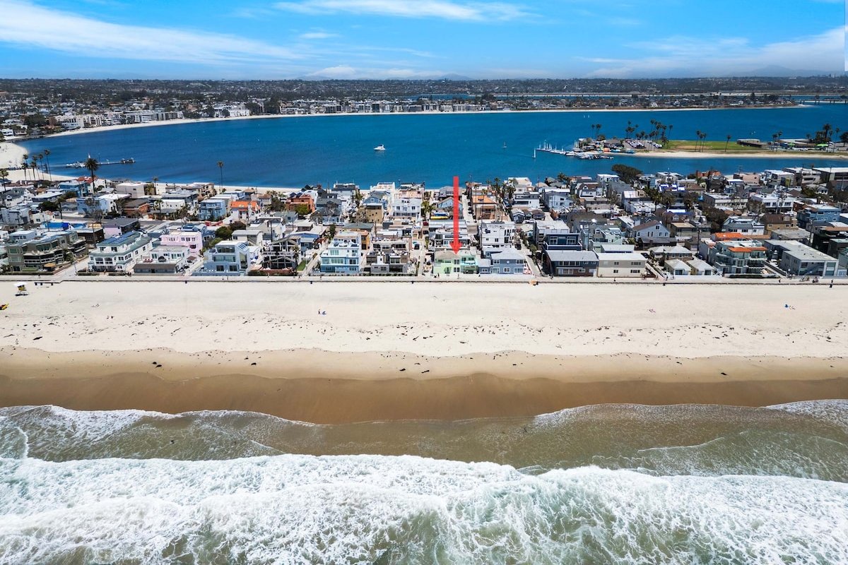 The Key Lime Oasis, Gorgeous Second-Story Unit! gallery image 5